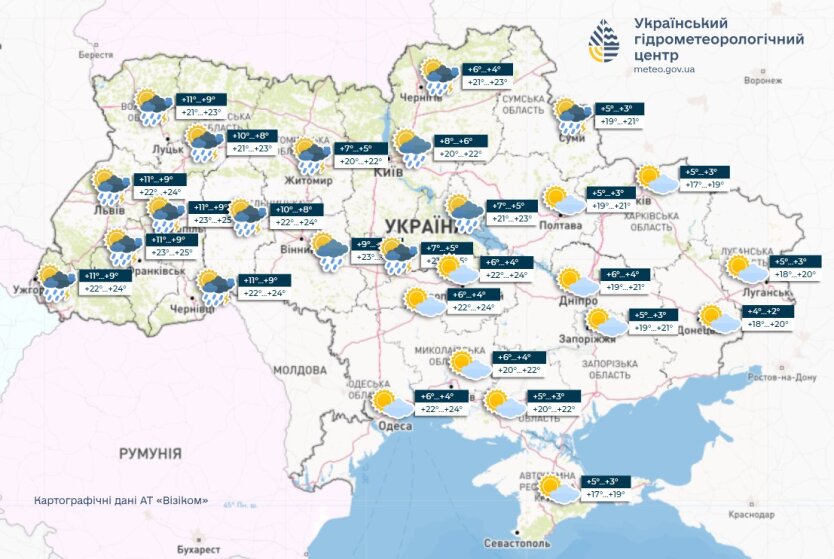 Град та грози на тлі обледенілої природи