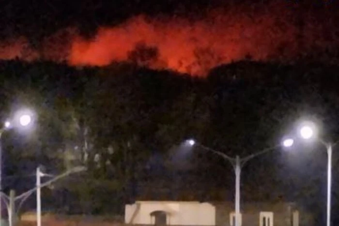Im Fernen Osten Russlands wütet ein großflächiges Waldfeuer (Video)