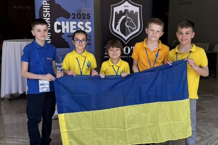 Фото українських шахістів на чемпіонаті світу