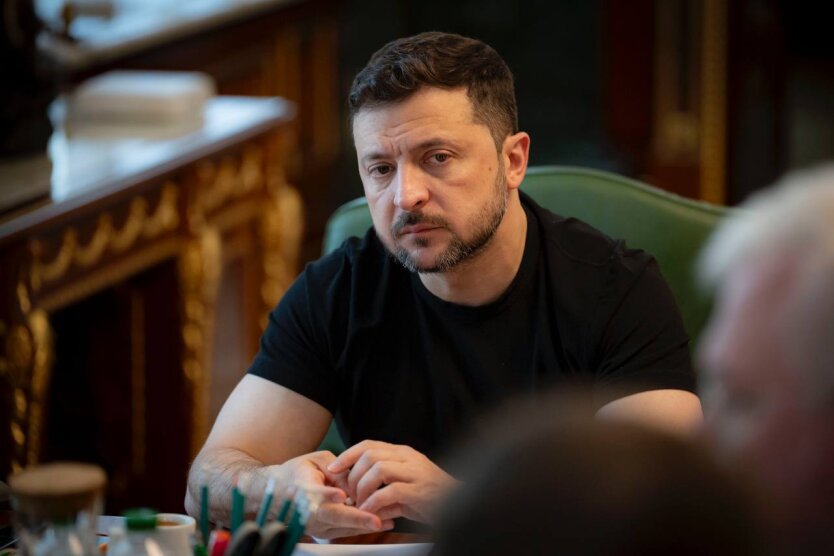 'The Middle Finger of the World': Zelensky Commented on Trump's Conversation with Putin