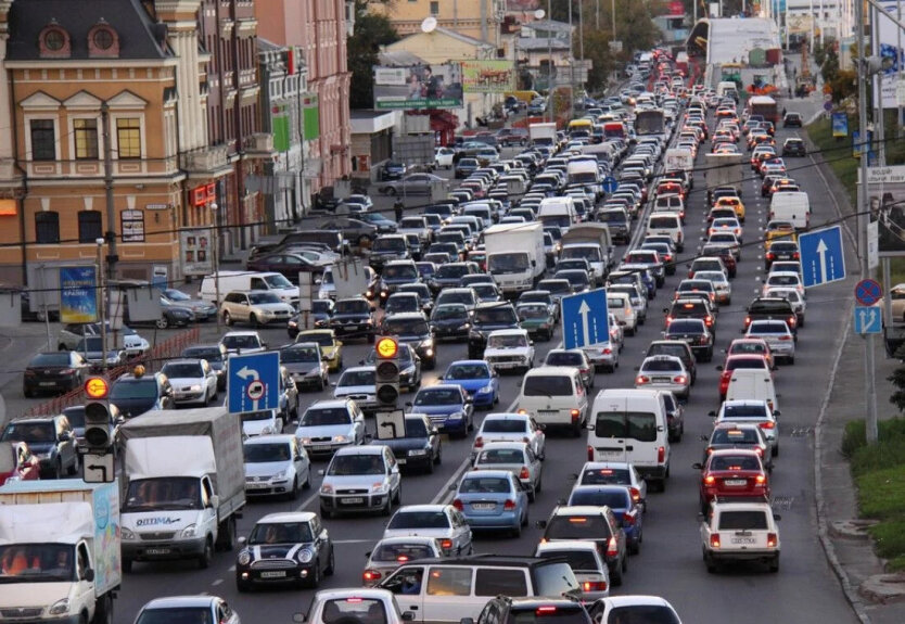 Fuel Prices Revealed: How Much It Costs to Refuel in Different Regions of Ukraine