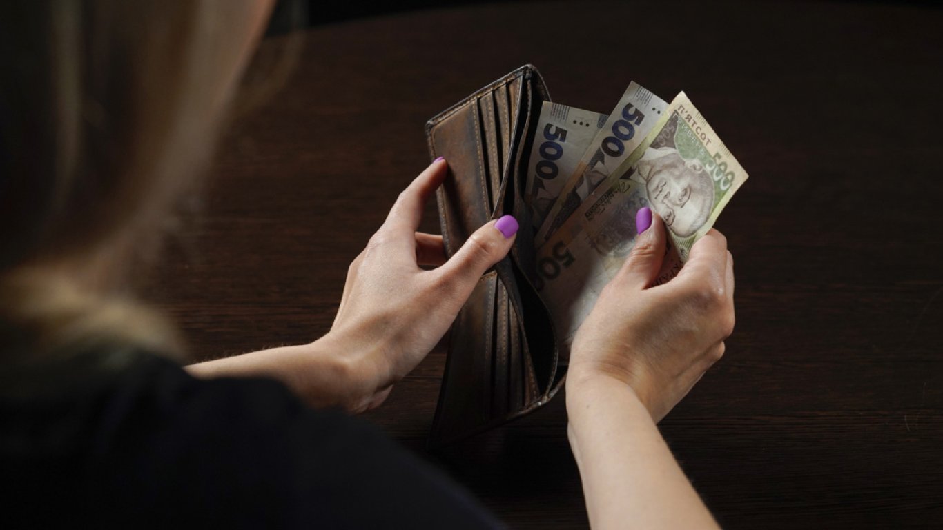 Money from UNHCR Ukraine — how to receive payments in July