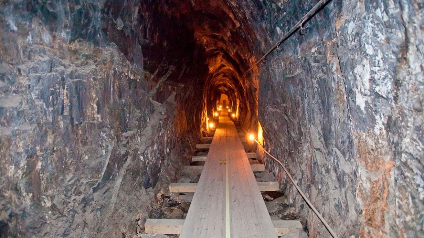 Industrial Concentrations of Silver in Ukraine - Where the Treasure Lies
