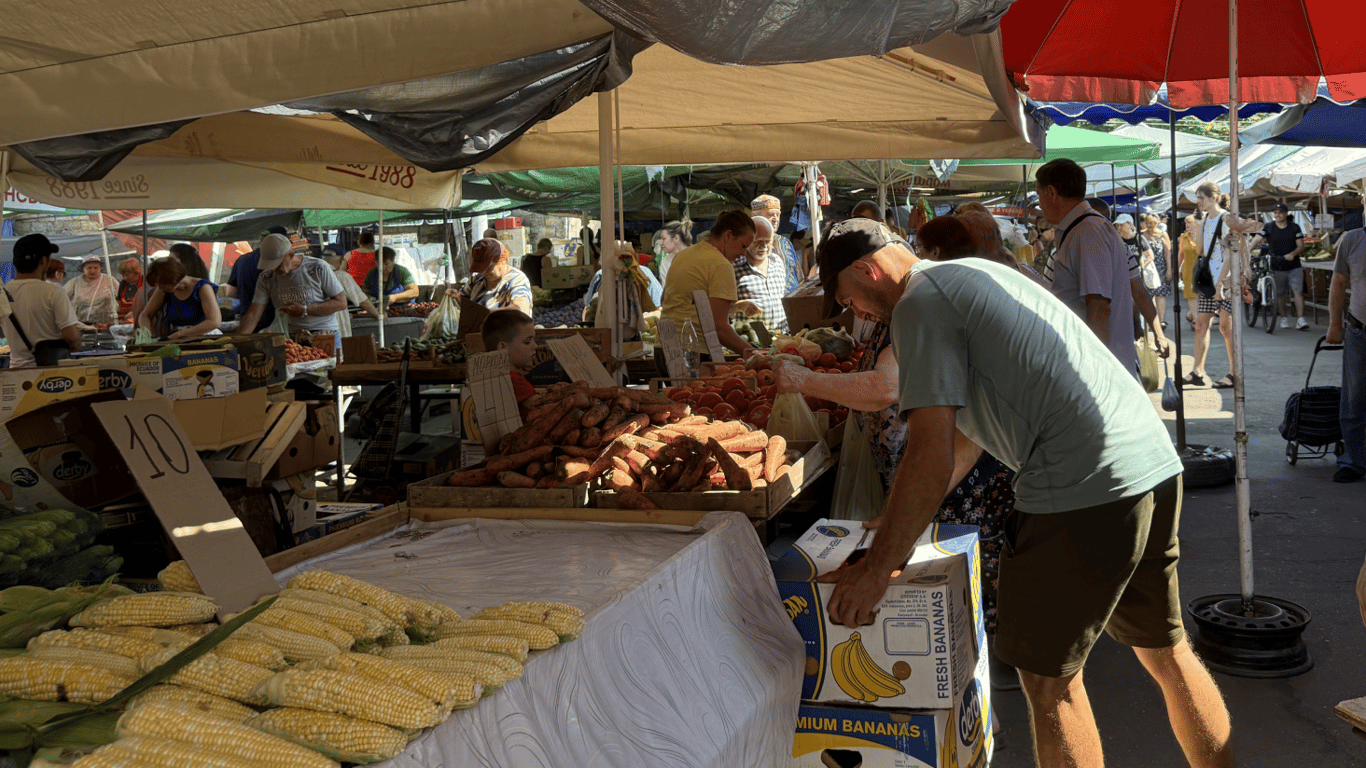 Cherry, tomatoes, and watermelons — how much do Odessa residents pay for them