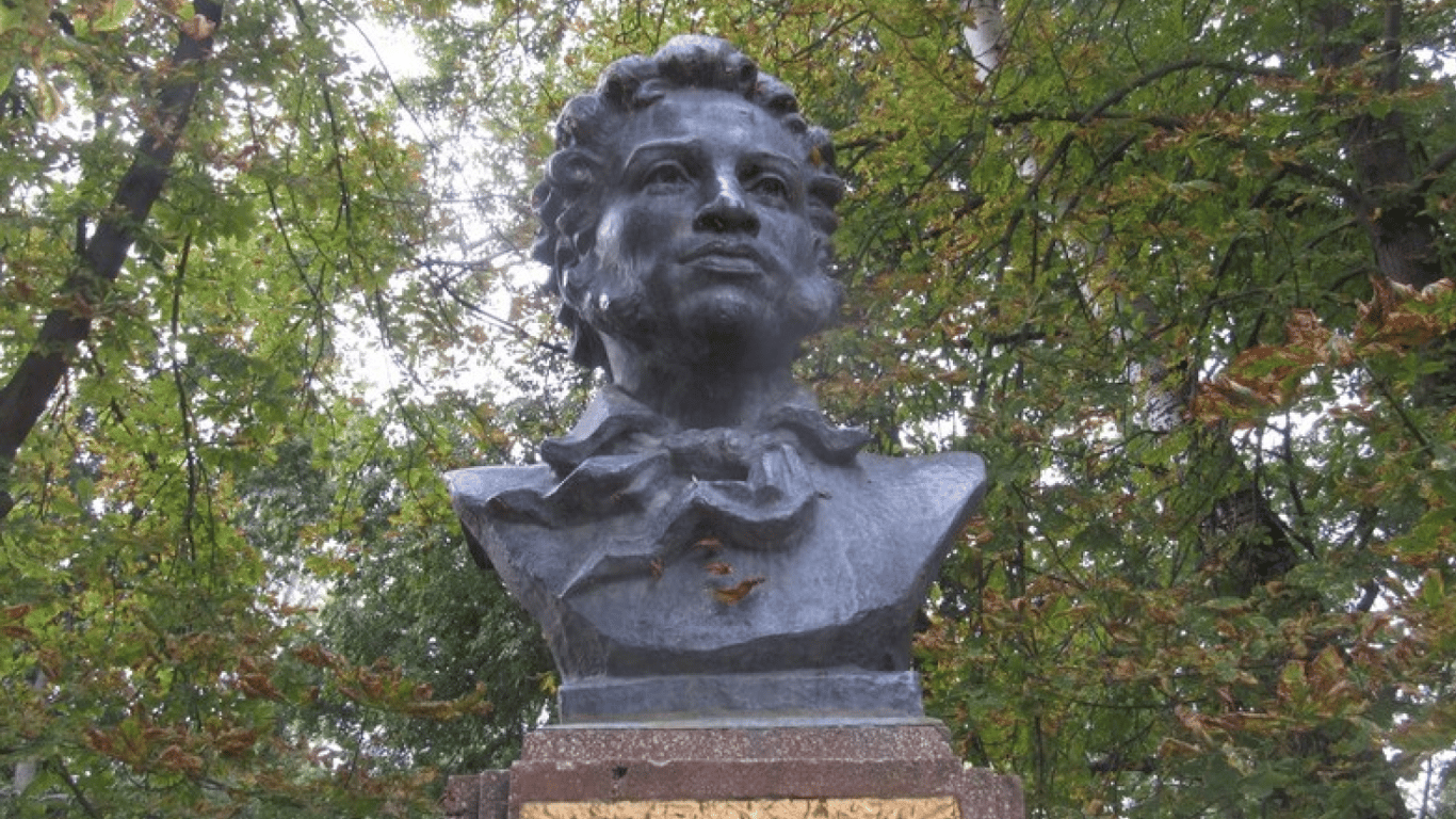 In Odesa region, they plan to dismantle the Pushkin monument - where exactly