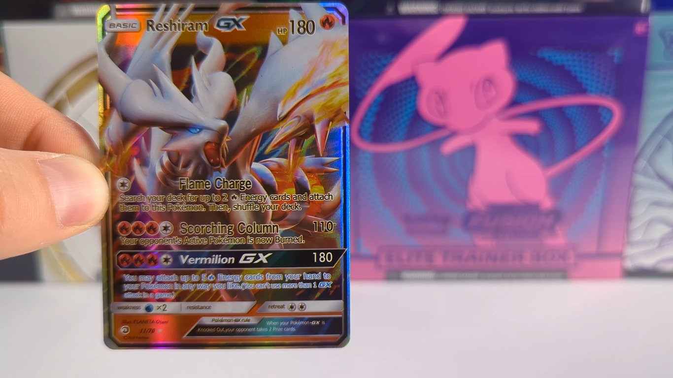 Gra na nostalgii — za ile sprzedawane są rzadkie karty Pokemon