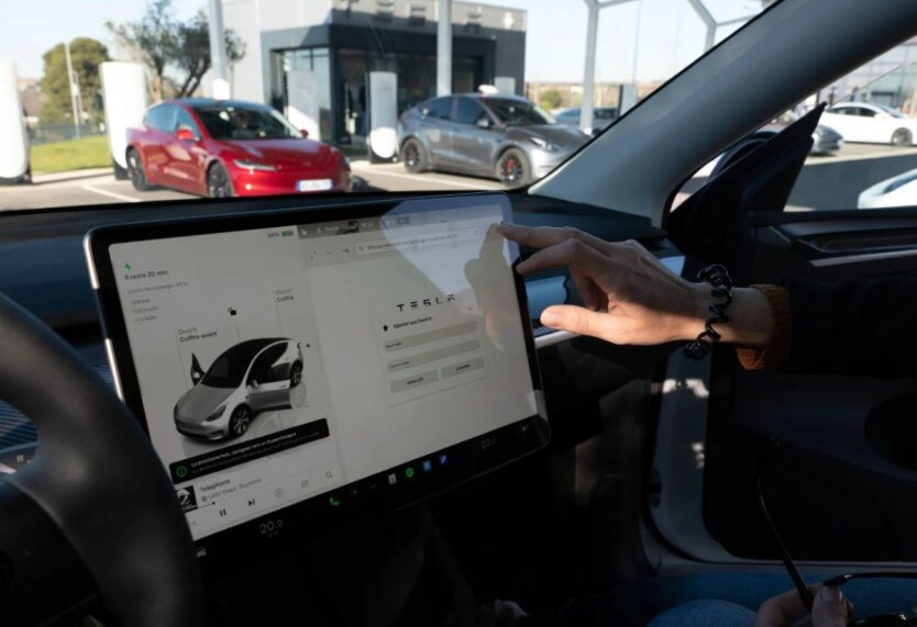 Tesla зафіксувала найгірші продажі у Франції з 2022 року