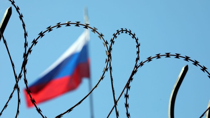 Defizit, Steuern und Ölkrise: Die Wirtschaft Russlands 'rollt auf den Grund'